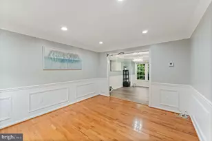 7925 Pebble Brook Ct, Springfield, VA 22153 - Photo 6