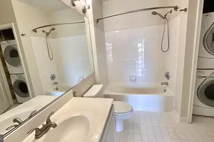 7011 Falls Reach Dr, Falls Church, VA 22046 - Photo 22