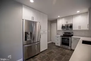 4836 Gainsborough Dr, Fairfax, VA 22032 - Photo 12