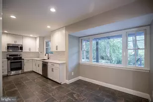 4836 Gainsborough Dr, Fairfax, VA 22032 - Photo 8