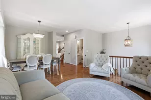 11432 Tiger Lily Ln, Fairfax, VA 22030 - Photo 10