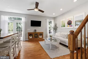 11432 Tiger Lily Ln, Fairfax, VA 22030 - Photo 12