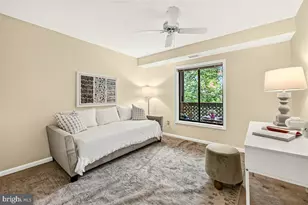 2316 Hunters Run Dr, Reston, VA 20191 - Photo 26