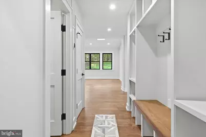5921 Chesterbrook Road, McLean, VA 22101 - Photo 12