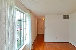 1705 Whitewood Ln, Herndon, VA 20170 - Photo 12