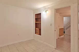 1705 Whitewood Ln, Herndon, VA 20170 - Photo 18
