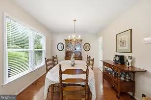 9711 Turnbuckle Dr, Burke, VA 22015 - Photo 12