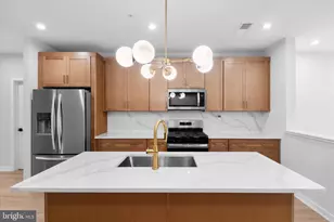 4765 Sully Point, Chantilly, VA 20151 - Photo 2