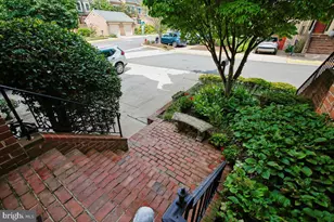 1403 McLean Mews Ct, McLean, VA 22101 - Photo 6