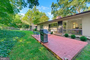 8807 Aunt Lilly Ln, Annandale, VA 22003 - Photo 30