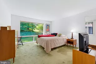 8807 Aunt Lilly Ln, Annandale, VA 22003 - Photo 8