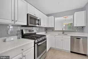 6607 Thackwell Way, Alexandria, VA 22315 - Photo 20