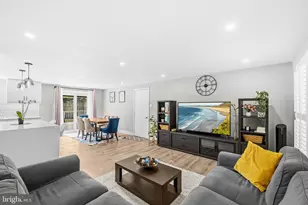 12670 Magna Carta, Herndon, VA 20171 - Photo 8