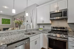 7108 Westfield Ct, Alexandria, VA 22306 - Photo 10