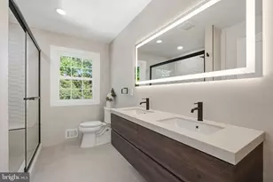 2524 Swift Run St, Vienna, VA 22180 - Photo 22