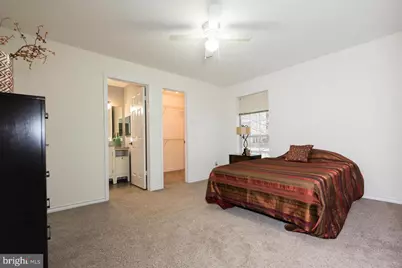1519 Lincoln Way #301, McLean, VA 22102 - Photo 4