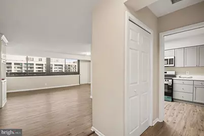 5501 Seminary Road #2415, Falls Church, VA 22041 - Photo 8