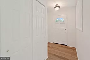 7106 Jayhawk St, Annandale, VA 22003 - Photo 12
