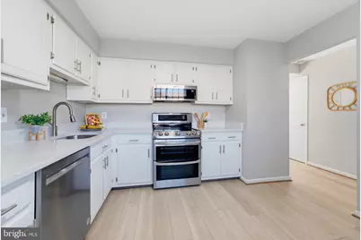 8453 Diablo Court, Alexandria, VA 22309 - Photo 6