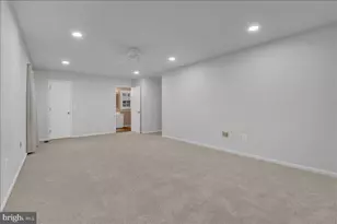 12451 Plowman Ct, Herndon, VA 20170 - Photo 30