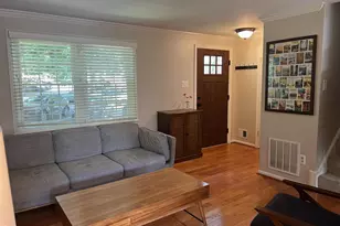 9015 Piney Grove Dr, Fairfax, VA 22031 - Photo 10