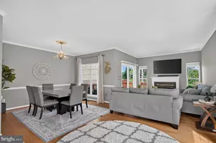 5201 Ballycastle Cir, Alexandria, VA 22315 - Photo 2
