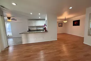 11212 Chestnut Grove Square, Reston, VA 20190 - Photo 8