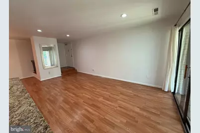 11212 Chestnut Grove Square #115, Reston, VA 20190 - Photo 4
