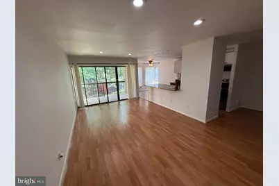 11212 Chestnut Grove Square #115, Reston, VA 20190 - Photo 10