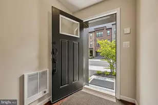 6230 Almerico Pl, Alexandria, VA 22312 - Photo 2