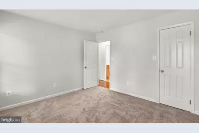 9428 Meadow Shire Lane, Great Falls, VA 22066 - Photo 16