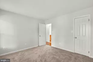 9428 Meadow Shire Ln, Great Falls, VA 22066 - Photo 16
