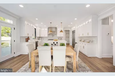 1022 Hillcrest Drive SW, Vienna, VA 22180 - Photo 16