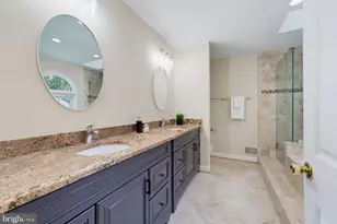 7827 Belleflower Dr, Springfield, VA 22152 - Photo 22