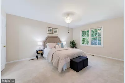 7827 Belleflower Drive, Springfield, VA 22152 - Photo 8
