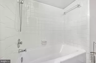 9222 Bailey Ln, Fairfax, VA 22031 - Photo 28