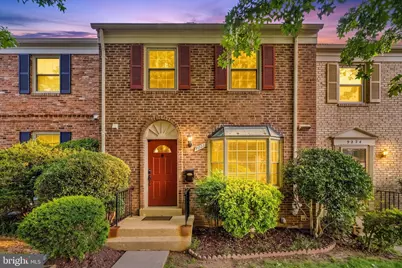 9222 Bailey Lane, Fairfax, VA 22031 - Photo 2