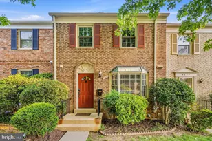 9222 Bailey Ln, Fairfax, VA 22031 - Photo 1