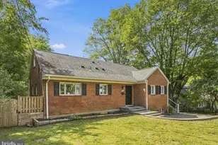 6429 Eppard St, Falls Church, VA 22044 - Photo 2