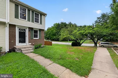 8700 Calvert Cliff Court, Lorton, VA 22079 - Photo 2