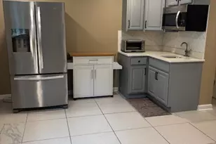 9826 Gabon Ct, Burke, VA 22015 - Photo 4
