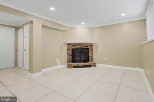 9826 Gabon Ct, Burke, VA 22015 - Photo 10