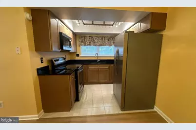 12107 Green Ledge Court #102, Fairfax, VA 22033 - Photo 6
