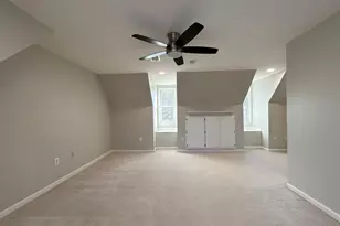 11560 Holly Briar Ln, Great Falls, VA 22066 - Photo 36
