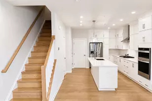 7556 Sawyer Farm Wy, McLean, VA 22102 - Photo 6