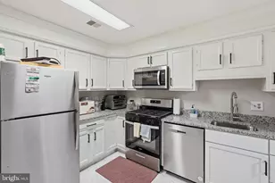 3810 Steppes Ct, Falls Church, VA 22041 - Photo 10