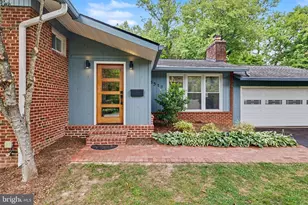 3511 Slade Run Dr, Falls Church, VA 22042 - Photo 2