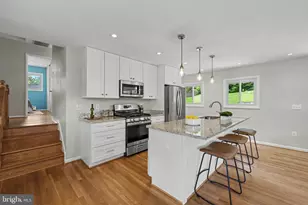 3511 Slade Run Dr, Falls Church, VA 22042 - Photo 14