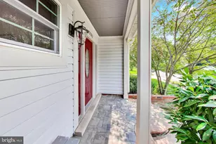 13382 Point Rider Ln, Herndon, VA 20171 - Photo 4