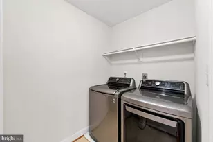 13646 Sweet Woodruff Ln, Centreville, VA 20120 - Photo 28